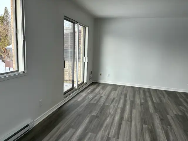 Ste Dorothee, 41/2 à louer