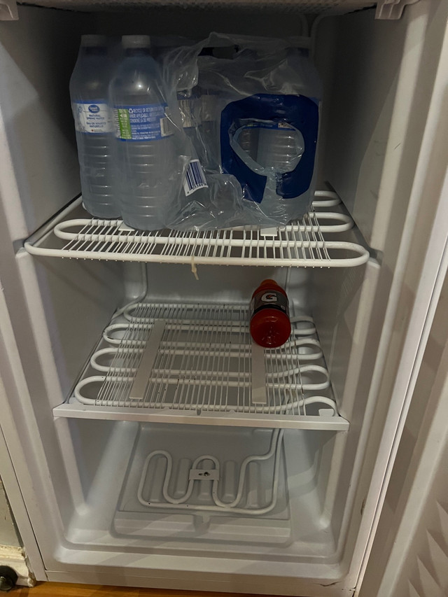 Salton Mini Freezer in Freezers in Sault Ste. Marie - Image 2