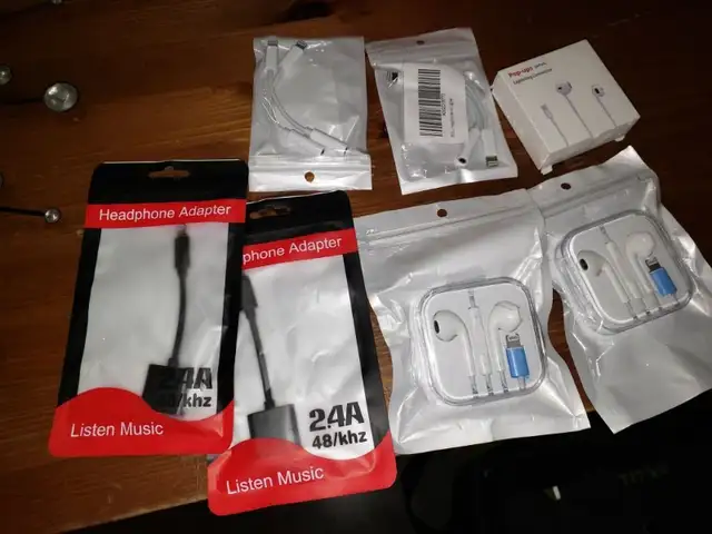 Misc Apple accessories in Cell Phone Accessories in Burnaby/New Westminster - Image 2