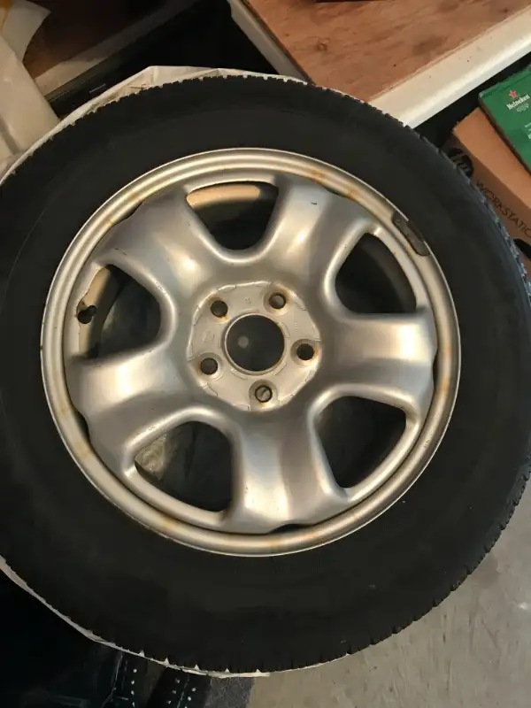 Michelin winter tires 215/60R16 in Tires & Rims in Markham / York Region - Image 2