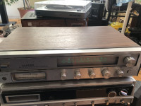 Vintage Lloyds AM/FM 8 Track Player Stereo Receiver Model M946