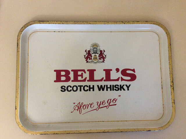 Vintage Metal Bar Tray in Arts & Collectibles in City of Halifax - Image 2