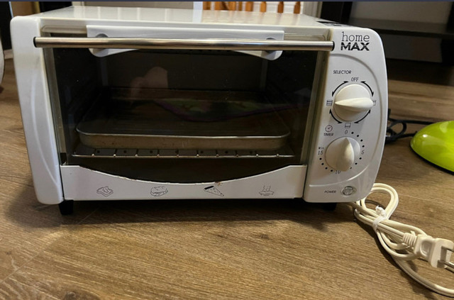 Electrical toaster mini oven  in Toasters & Toaster Ovens in Mississauga / Peel Region