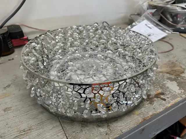 LED Light fixture in Electrical in Saskatoon - Image 3