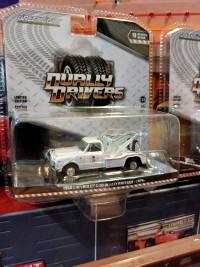 DIECAST CARS & TRUCKS 1:64
C- 30 DUALLY 
