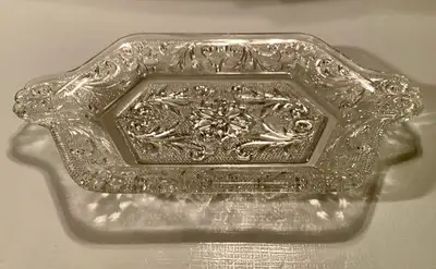 Plateau en verre pressé décoratif, View more