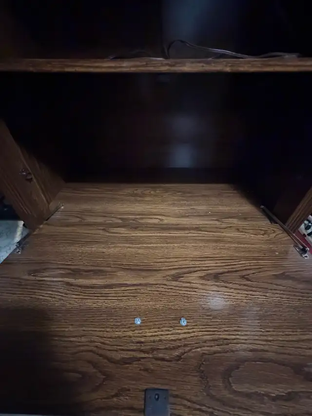 Wood Bookshelf in Bookcases & Shelving Units in Oakville / Halton Region - Image 3