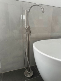 Freestanding Bathtub Faucet