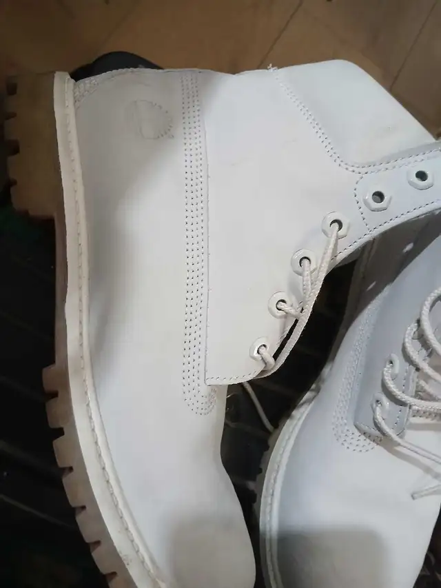 Timberland Boots in Men's Shoes in Mississauga / Peel Region - Image 3
