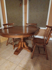 Vilas Dining table with 4 chairs