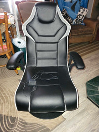 XRocket gaming's chair +bluetooth 