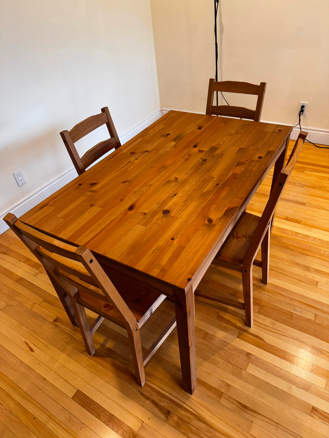 IKEA HÄGERNÄS dining table & chairs. in Dining Tables & Sets in City of Montréal