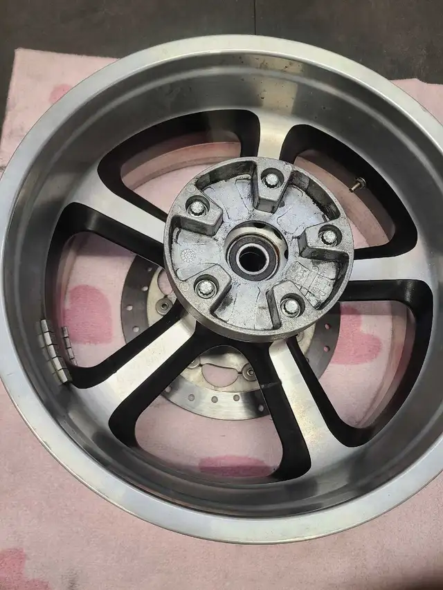 Harley davidson V-Rod/Night rod/Muscle parts in Motorcycle Parts & Accessories in City of Toronto - Image 10