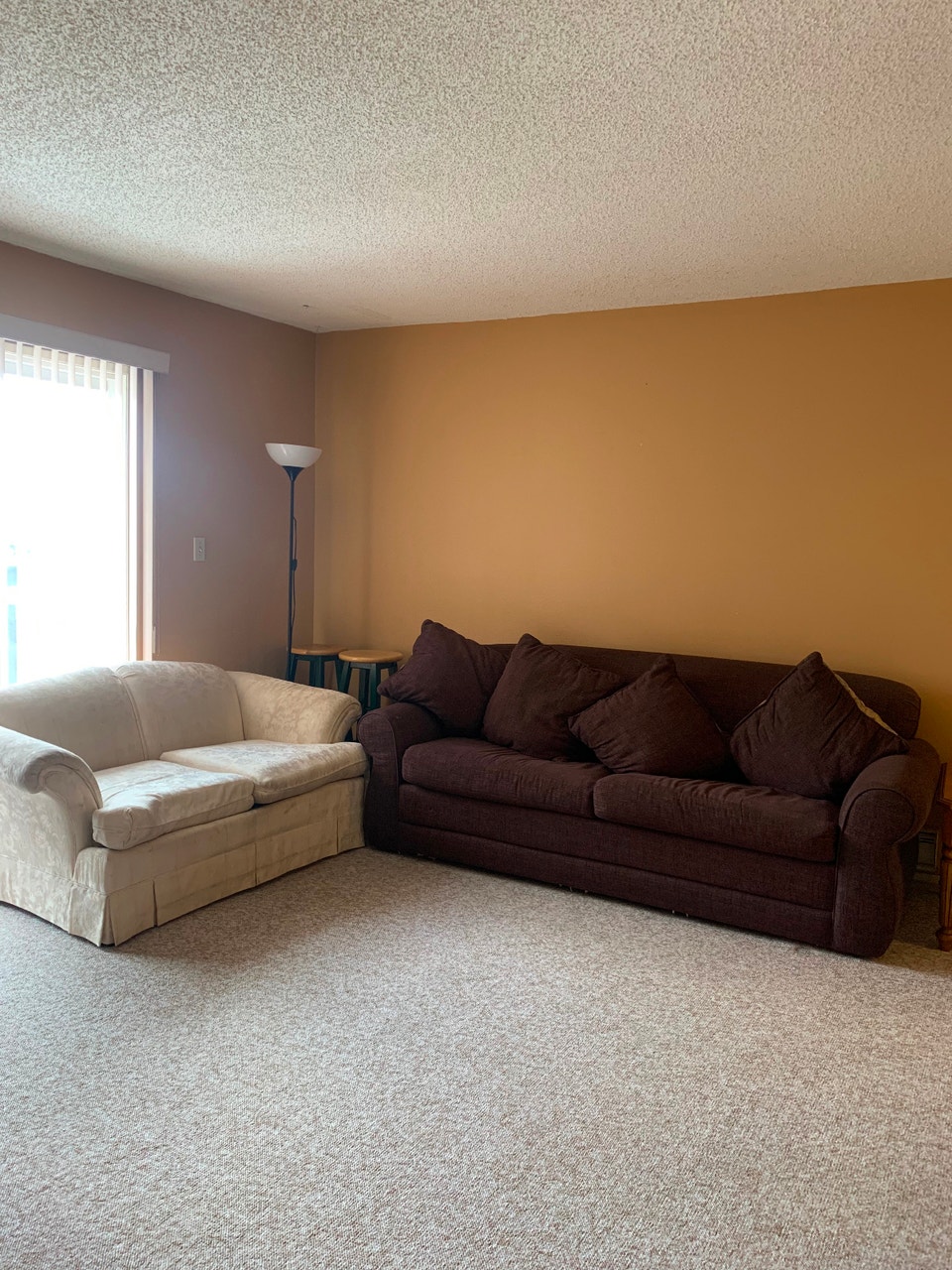 ELKFORD, BC; Luxury 2 Bedroom 2 bath condo for rent Nov. 1st/26 1