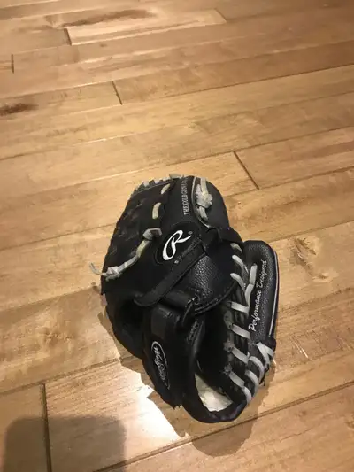 Kids 10” Baseball glove , View more