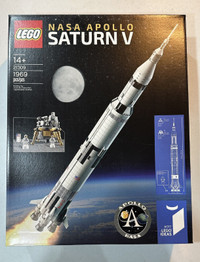 LEGO 21309 - IDEAS - NASA Apollo Saturn V