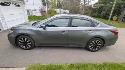 New inspection and registration. Fully loaded with sunroof, power seats, heated mirrors, etc. Excell...