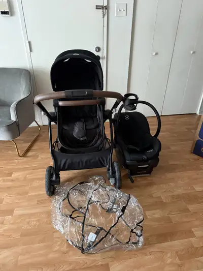 Poussette et siège d’auto Maxi-Cosi, View more