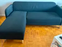Sofa noir Ikea