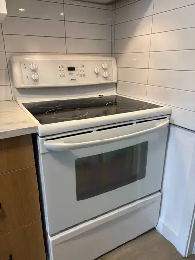 * English version will follow * ☑️À récupérer à Lachute ☑️Prix : 350$ (négociable) ☑️Disponible immé...