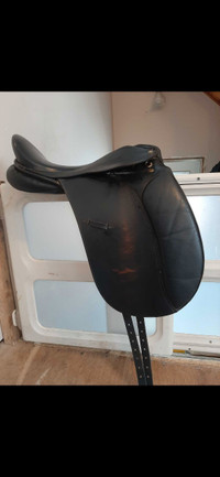 Griffith Dressage saddle 
