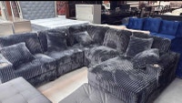 sofa velvet City of Montréal Greater Montréal Preview