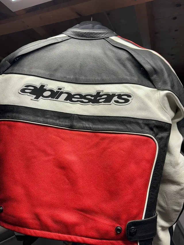 Manteaux de moto en cuir Alpinestars in Motorcycle Parts & Accessories in Longueuil / South Shore - Image 2