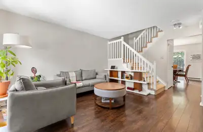 3 BEDROOM HOUSE IN GATINEAU CLOSE TO THE BRIDGE