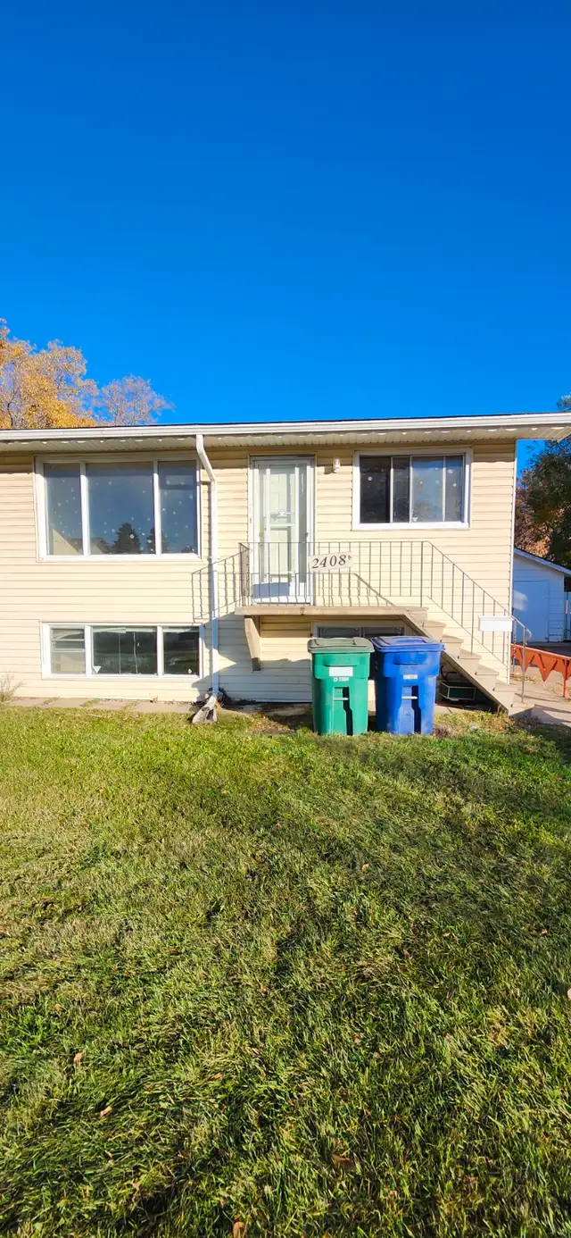 1/2 Duplex For Rent 2408 33rd St West