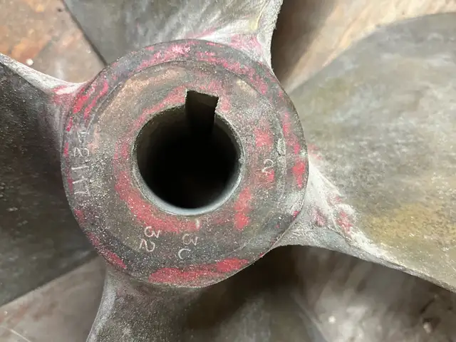 Propeller 30x32"  in Other in Cape Breton - Image 3