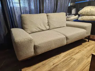 sofa 2 place preston 500$ nego, View more