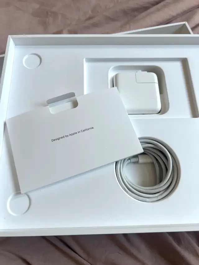 MacBook Air62864364918146122