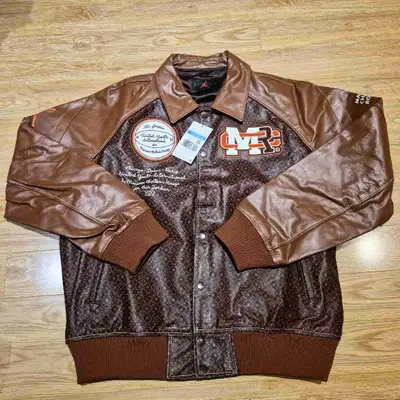 Maison Chateau rouge Jordan leather jacket size Medium, View more