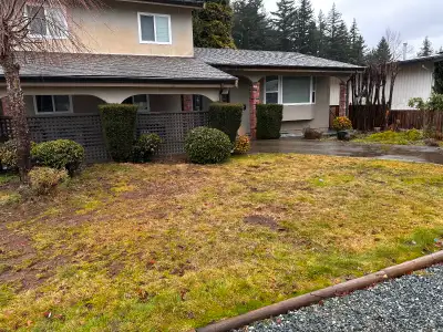 Three-bedroom house with 1.5 bathrooms in a prime location. Just a two-minute walk to Mill Lake Park...