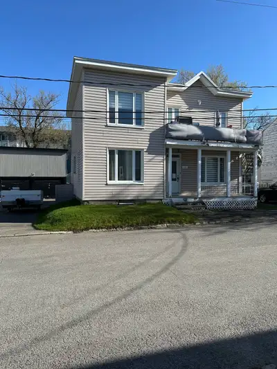 ️ Spacieux 4 ½ – Rez-de-chaussée – Rue calme + Grand parking