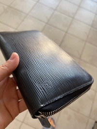 Louis Vuitton Long Black Wallet for Men 