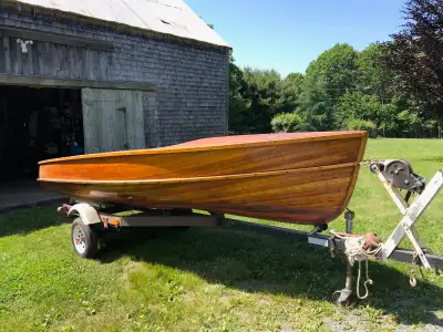 This classic B. Giesler & Sons Limited wooden boat is a beautiful piece of craftsmanship, perfect fo...