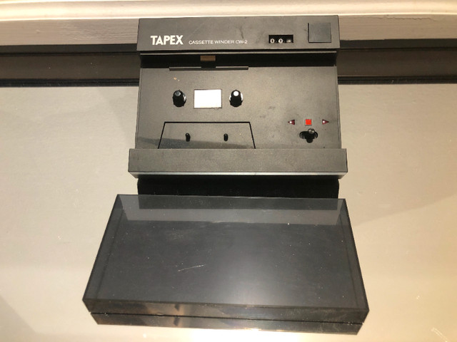 Vintage Tapex Cassette Winder CW-2. In good working condition. in Arts & Collectibles in Vancouver - Image 3
