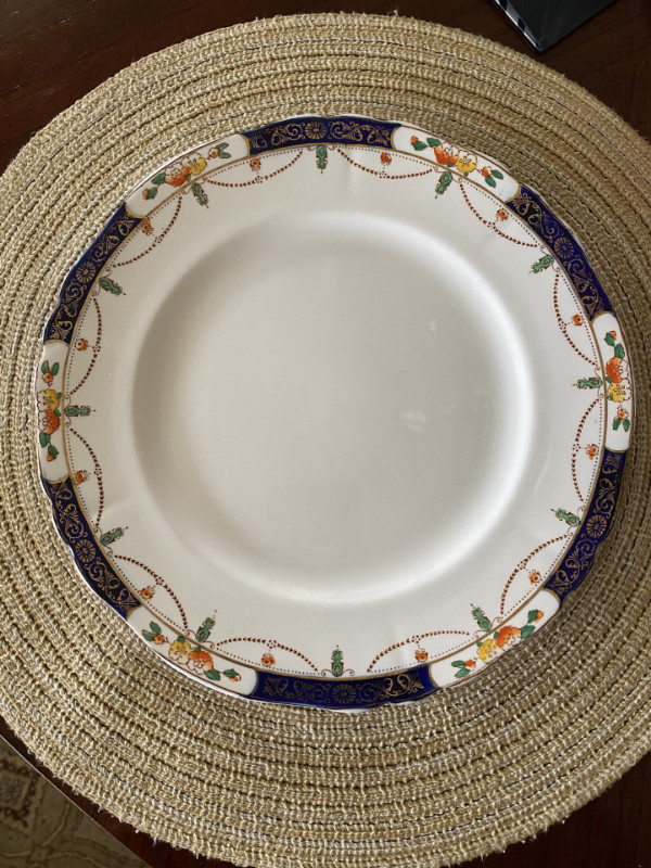 Alfred Meakin dinner plate in Arts & Collectibles in Norfolk County