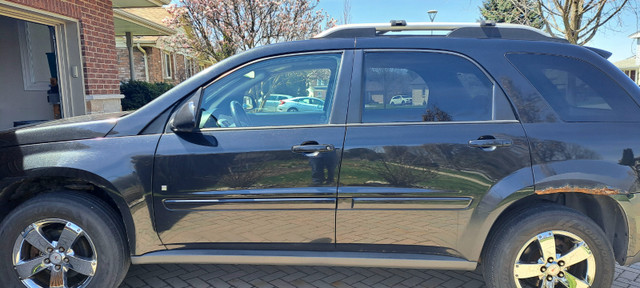2009 Pontiac Torrent in Cars & Trucks in Woodstock - Image 2