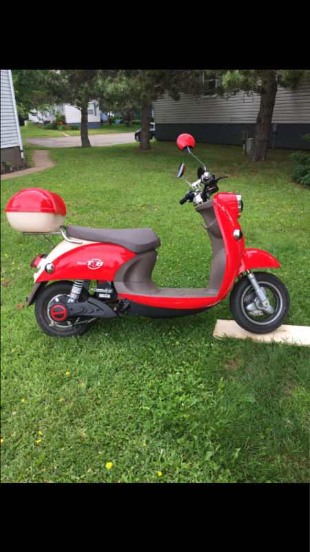 Electric Scooter in Scooters & Pocket Bikes in Charlottetown - Image 2