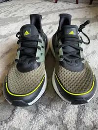 Adidas running shoes men’s 