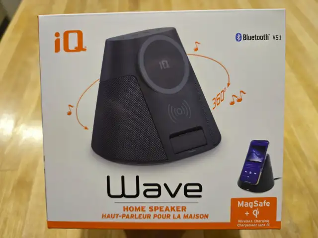 IQ Wave Speaker with Wireless Charger in Cell Phone Accessories in Gatineau - Image 2