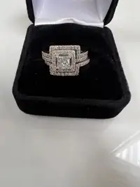 14K White Gold Diamond ring set