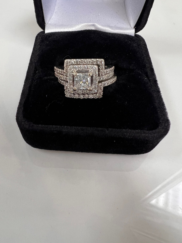 14K White Gold Diamond ring set in Other in Oshawa / Durham Region