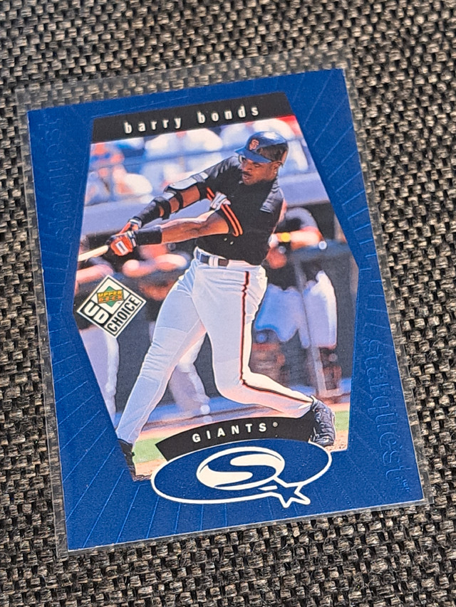 Barry Bonds Baseball card  in Arts & Collectibles in Oshawa / Durham Region - Image 2