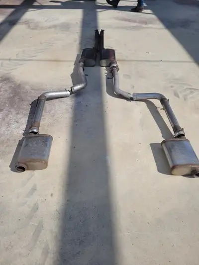 2010 5.7 Challenger RT 4 Magna Flow Stainless Steel Mufflers 2.5 inches 4 Magna Flow Mufflers bought...