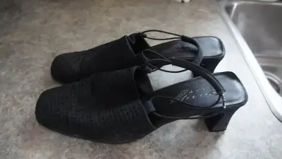 EASY STEP DRESS SHOES, View more