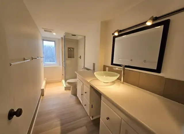 Bright and Clean Rooms for Rent in Burnaby North(Near SFU) in Room Rentals & Roommates in Burnaby/New Westminster - Image 3