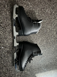 Boys Jackson size 2 figure skates